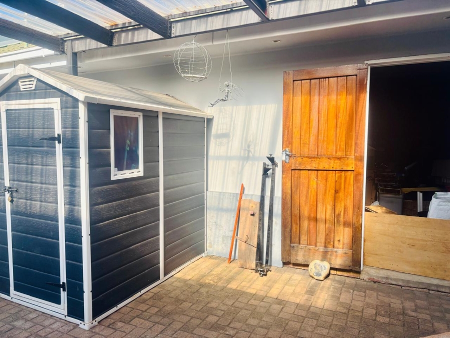 4 Bedroom Property for Sale in Heuwelsig Free State